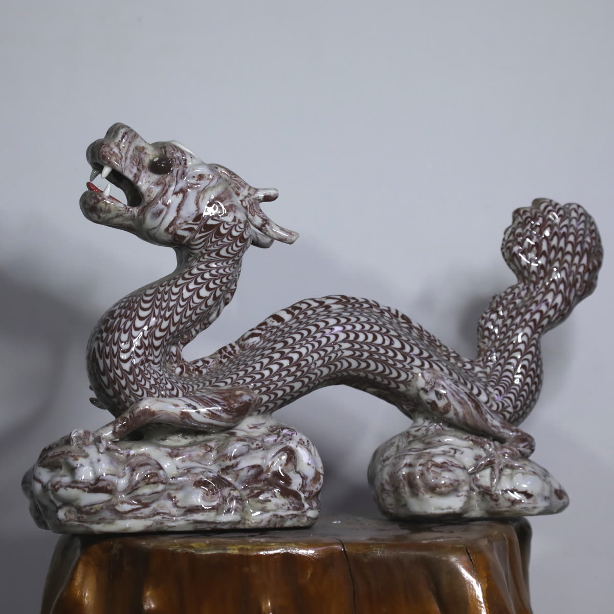 Dragon plate